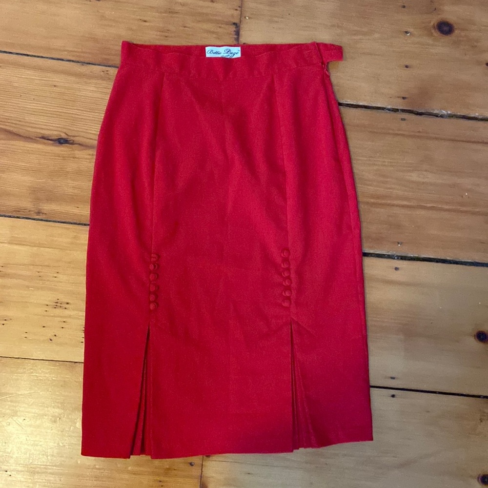 Kick pleat retro pencil skirt